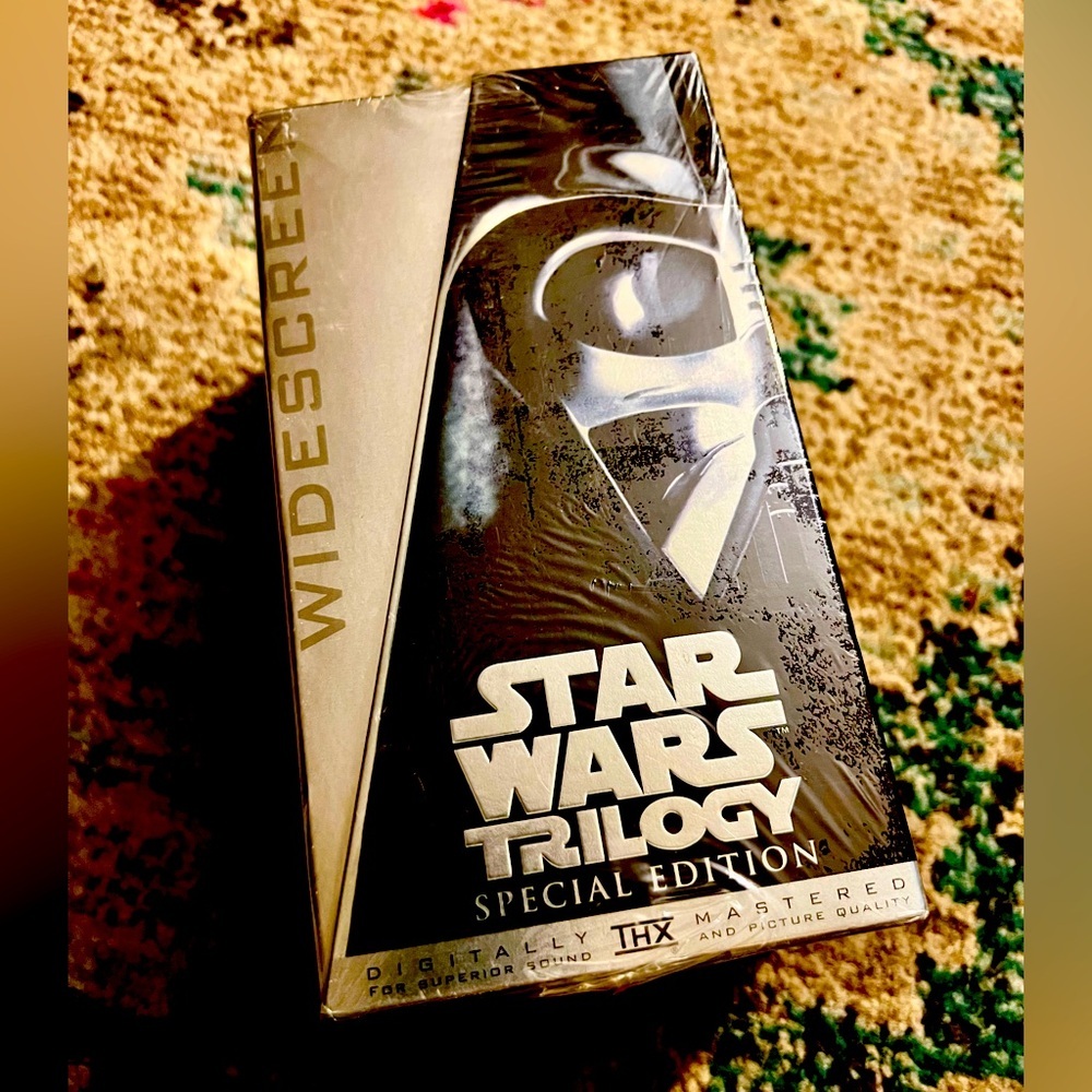 NIB- COLLECTIBLE STAR WARS TRILOGY SPECIAL WIDESCREEN EDITION VHS circa 1997